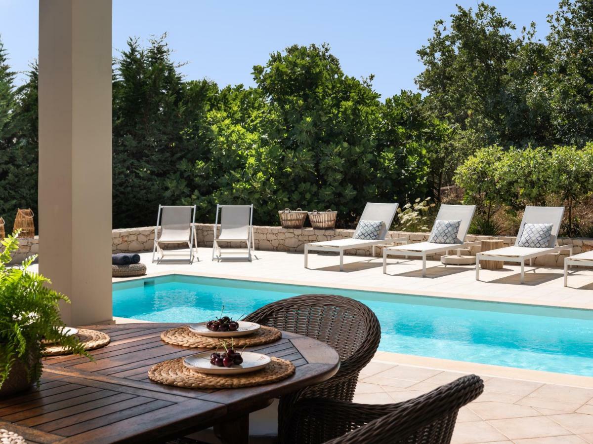 Prinés Levantes Luxury Home - Nature Inspired, Pool & Bbq, By Thinkvilla מראה חיצוני תמונה
