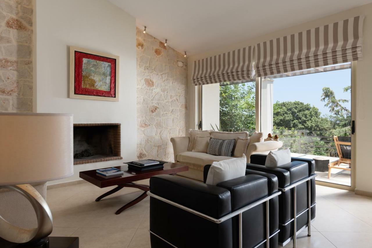 Prinés Levantes Luxury Home - Nature Inspired, Pool & Bbq, By Thinkvilla מראה חיצוני תמונה