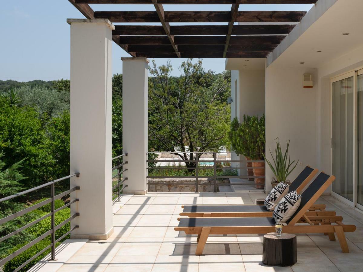 Prinés Levantes Luxury Home - Nature Inspired, Pool & Bbq, By Thinkvilla מראה חיצוני תמונה